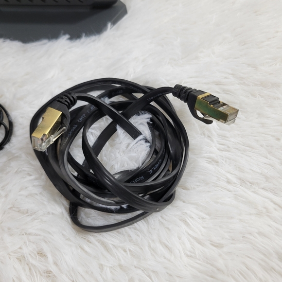 NETGEAR CM1000 cable modem up to 1 gbps Wi-Fi Ethernet DOCSIS 3.1 black - Picture 3 of 10